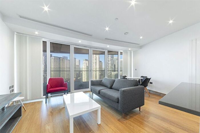 2 Bedroom Flat To Rent In Crossharbour Plaza, Canary Wharf, E14