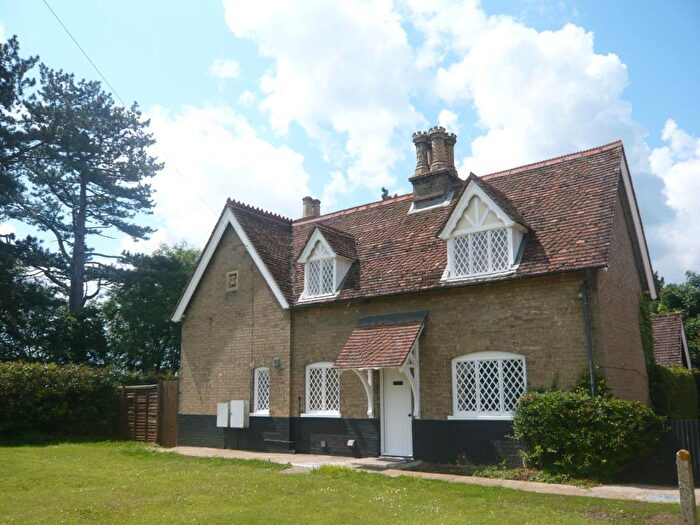 3 Bedroom Detached House To Rent In Kingshill Lodge, Old Warden, SG18