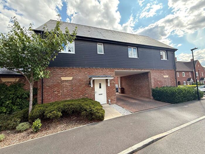 3 Bedroom Maisonette For Sale In Sorrel Drive, Warfield, Bracknell, Berkshire, RG42