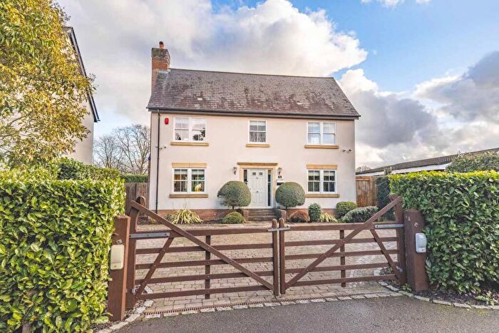 5 Bedroom Detached House For Sale In Horton Road, Datchet, SL3