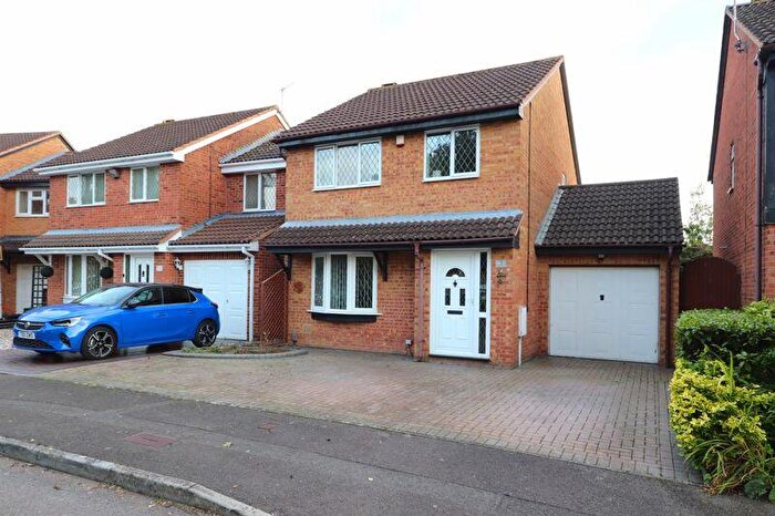 3 Bedroom Detached House To Rent In Boleyn Close, Gloucester, GL3