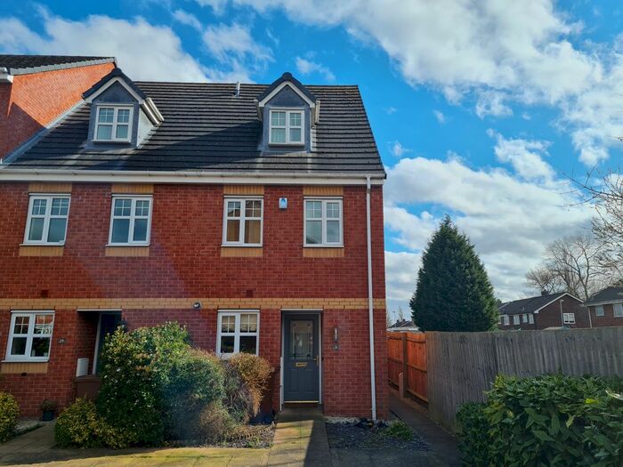 3 Bedroom End Of Terrace House To Rent In Richardson Way, Rugeley, Staffordshire, WS15
