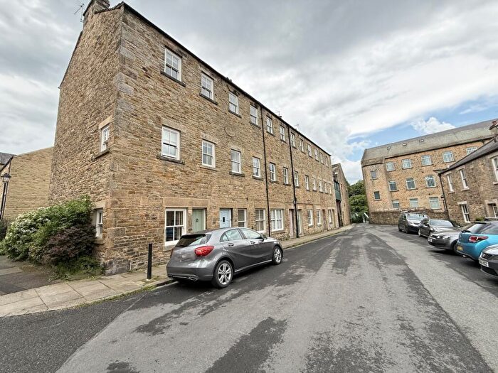 3 Bedroom End Of Terrace House For Sale In Thorngate, Barnard Castle, County Durham, DL12