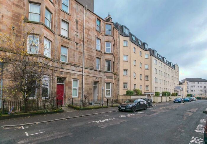 1 Bedroom Flat To Rent In Caledonian Crescent, Edinburgh, EH11