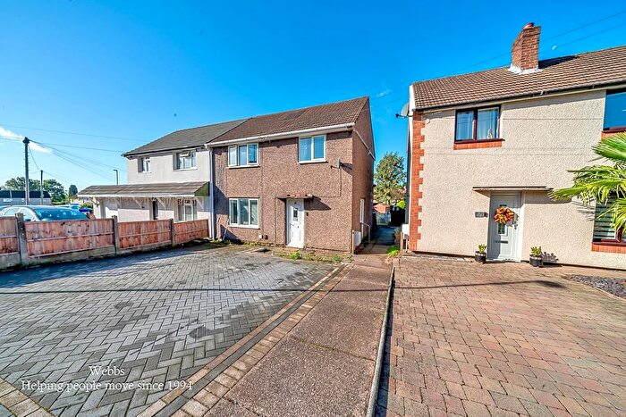 3 Bedroom Semi-Detached House For Sale In Smillie Place, Cannock, WS11
