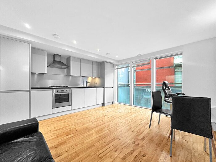 1 Bedroom Apartment To Rent In The Iceworks, New York Street, Leeds, LS2