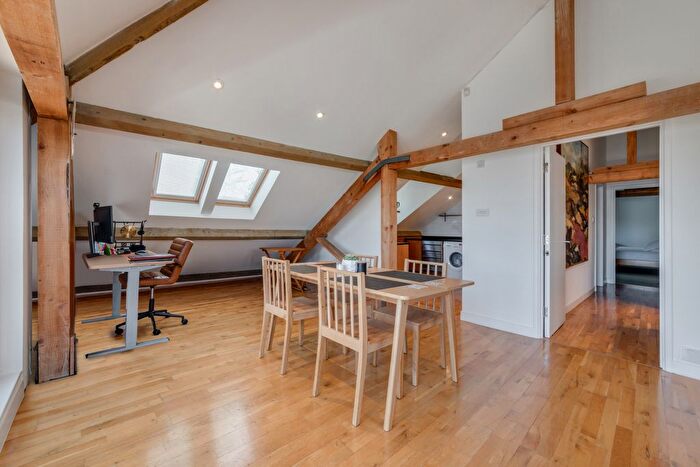 2 Bedroom Flat For Sale In Granary House, Hope Wharf, SE16