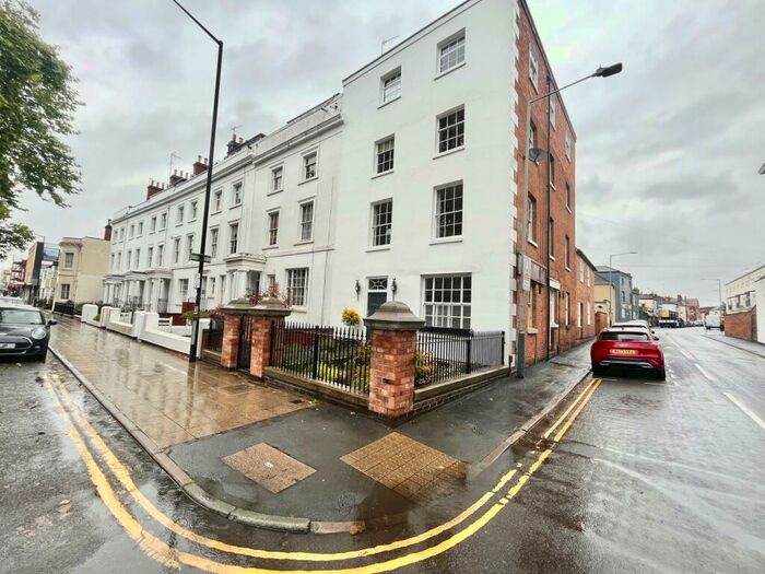 2 Bedroom Apartment To Rent In Willes Road, Leamington Spa, CV32