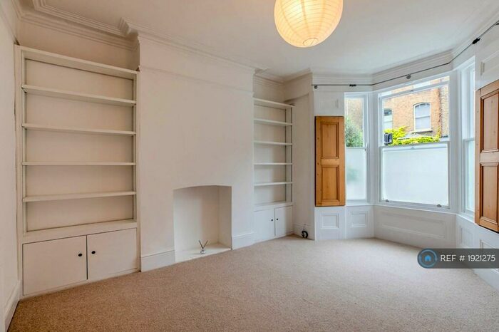 4 Bedroom Terraced House To Rent In Woodsome Road, London, NW5