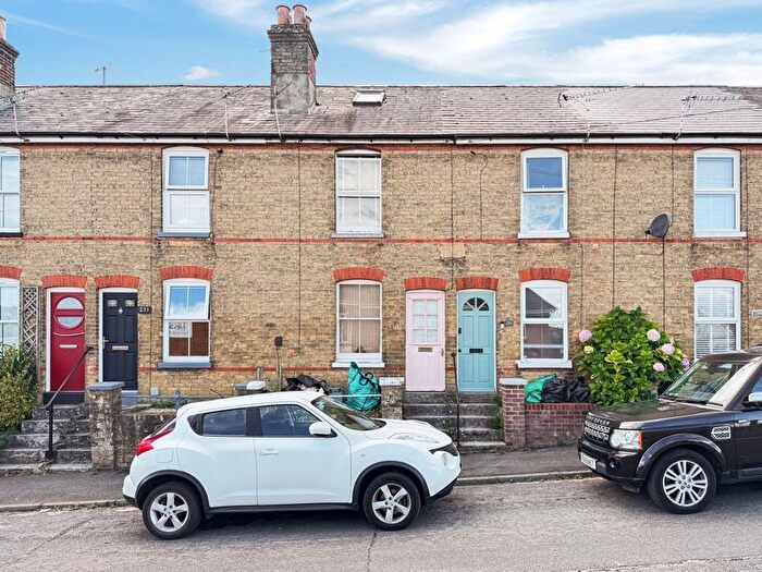 3 Bedroom Terraced House For Sale In Arctic Road, Cowes, PO31
