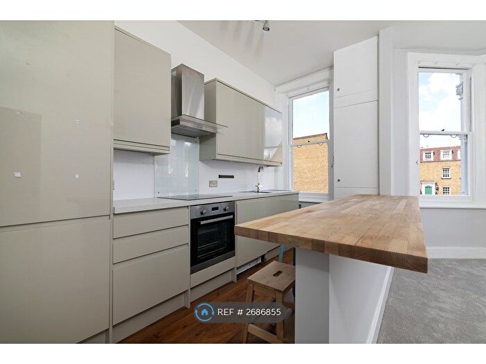2 Bedroom Flat To Rent In Stapleton Hall Road, London, N4