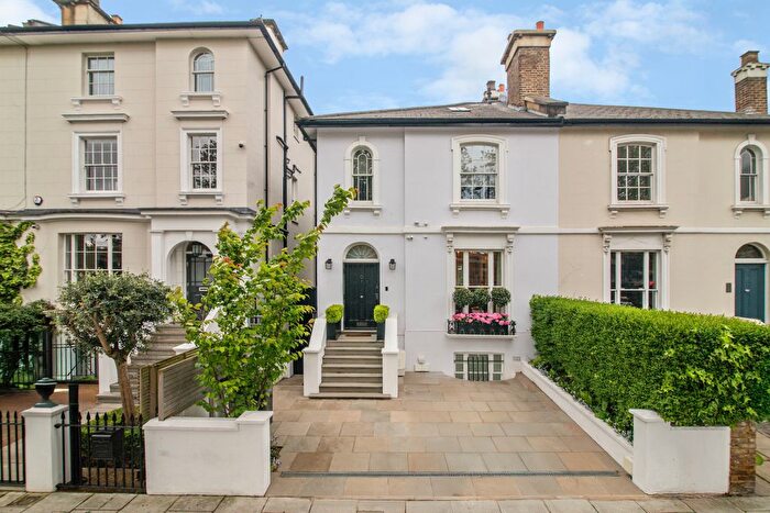 4 Bedroom Town House For Sale In Westbourne Park Road, London, W2