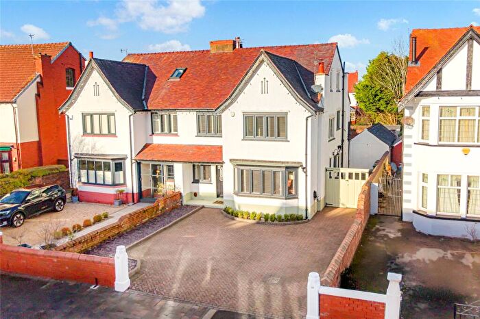 4 Bedroom Semi Detached House For Sale In Coudray Road, Southport, Merseyside, PR9