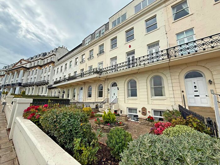 2 Bedroom Flat For Sale In Esplanade, Scarborough, YO11