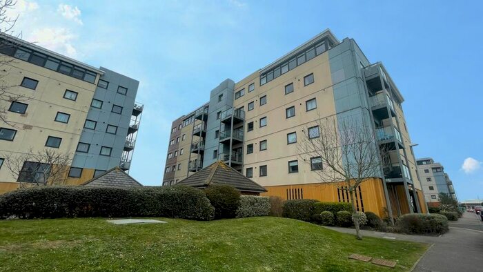 2 Bedroom Flat To Rent In Groombridge Avenue, Eastbourne, BN22