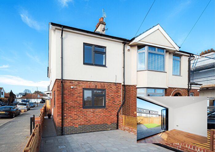 4 Bedroom Semi Detached House To Rent In Westerham Drive, Sidcup, Kent, DA15