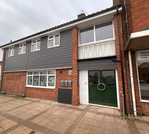 1 Bedroom Flat To Rent In Fane Drive, Wallingford, OX10