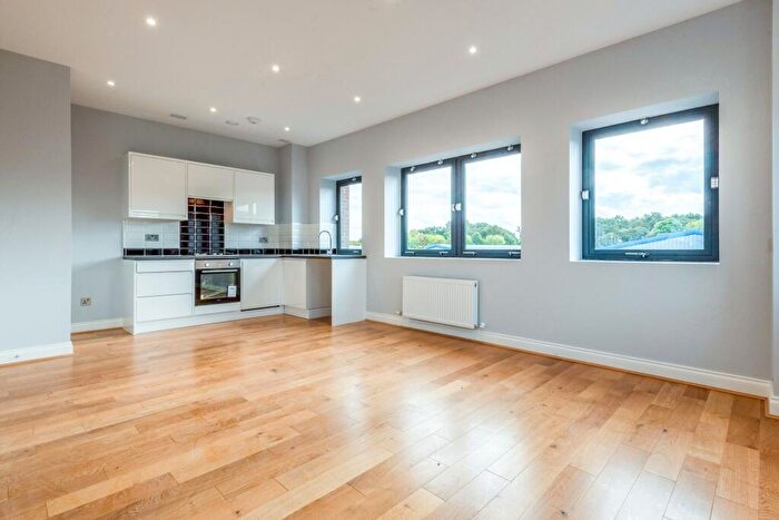 1 Bedroom Flat To Rent In Vantage House, Osborn Way, Hook, RG27