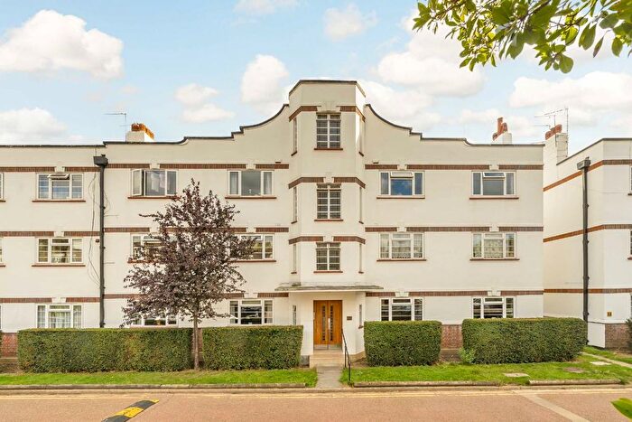1 Bedroom Flat To Rent In Bushey Road, Raynes Park, SW20