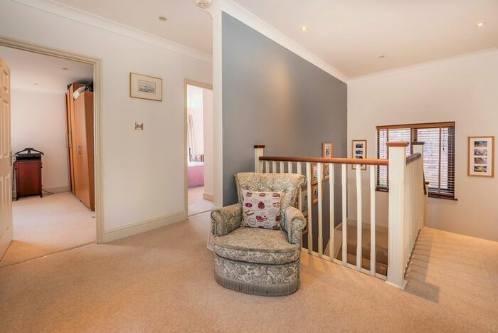 5 Bedroom Detached House To Rent In Arthur Road, London, SW19