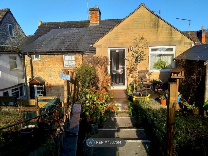 1 Bedroom Flat To Rent In Market Street, Nailsworth, Stroud, GL6