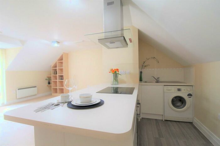 Studio To Rent In Princess Mary Close, Guildford, GU2