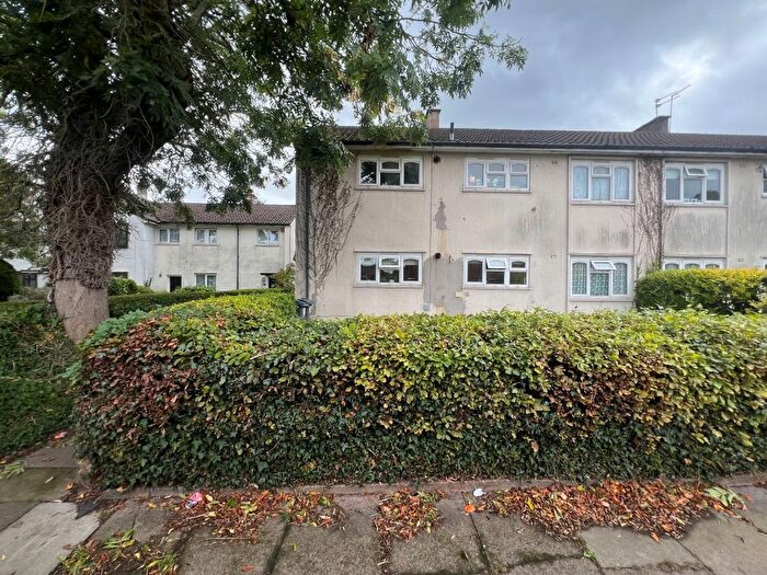 3 Bedroom Maisonette For Sale In Hillmeads Road, Birmingham, West Midlands, B38