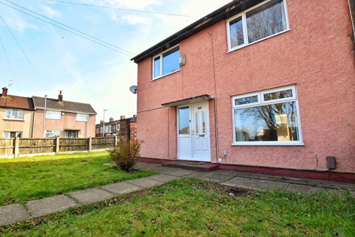 2 Bedroom End Of Terrace House For Sale In Yew Dale Gardens, Marland, Rochdale, OL11