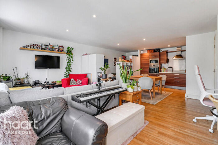 2 Bedroom Apartment For Sale In The Levels, Hills Road, Cambridge, CB2