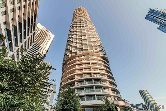 2 Bedroom Flat To Rent In Park Drive, E14