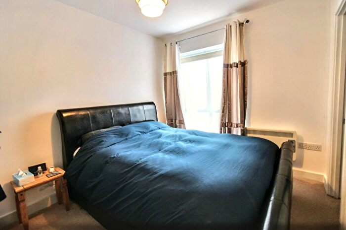 2 Bedroom Flat For Sale In Garrett House, Swindon, Wiltshire, SN2