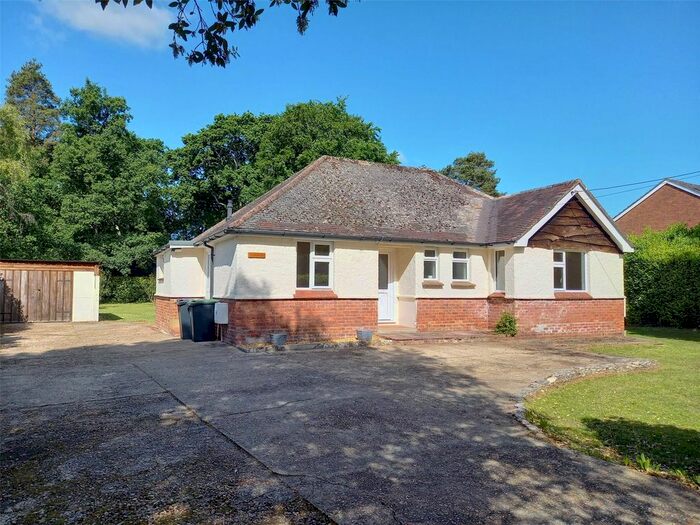 3 Bedroom Bungalow To Rent In Woodside Road, Ferndown, Dorset, BH22