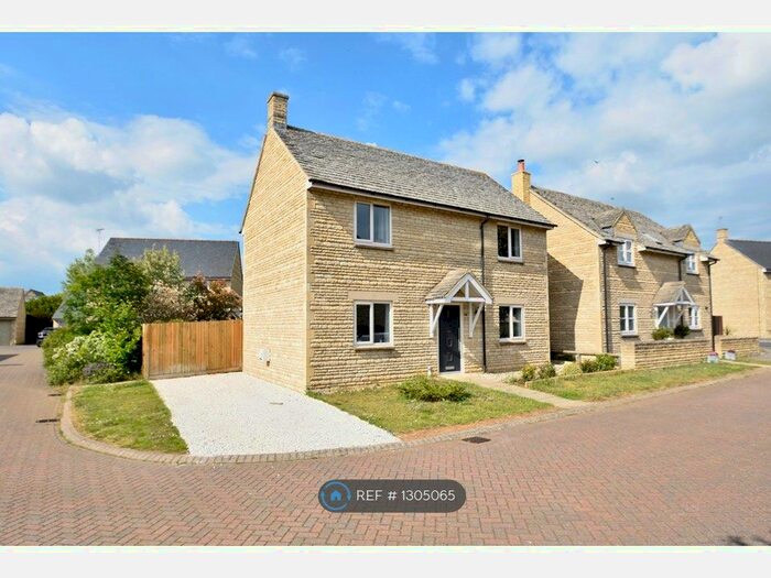 3 Bedroom Detached House To Rent In Gossway Fields, Kirtlington OX5