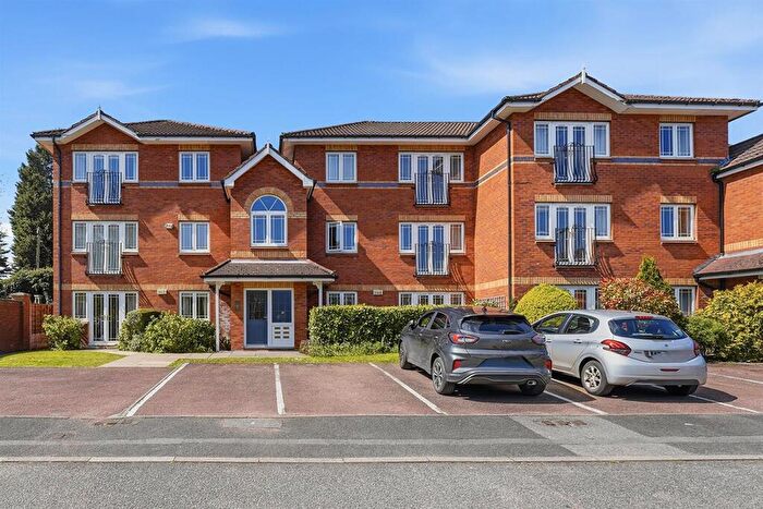 2 Bedroom Apartment For Sale In Pickenham Close, Macclesfield, SK11