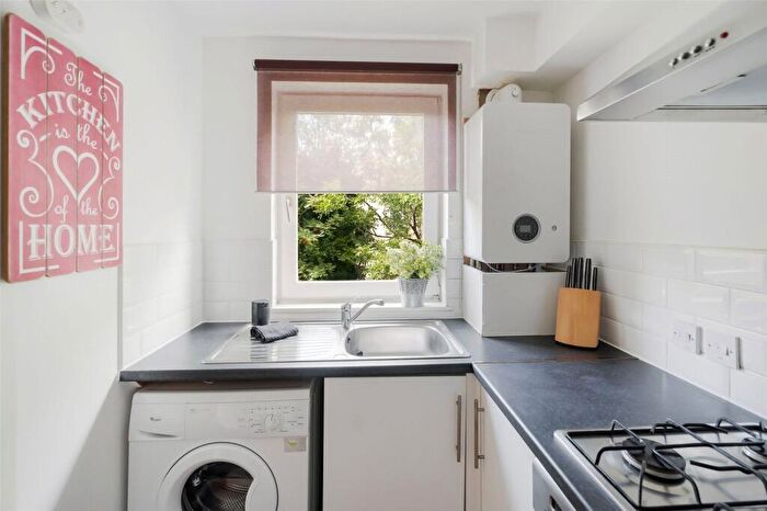 1 Bedroom Flat To Rent In Heriot Hill Terrace, Edinburgh, EH7