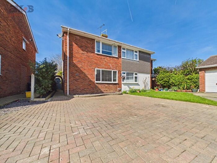 2 Bedroom Semi Detached House For Sale In Swallow Drive, Benfleet, Essex, SS7