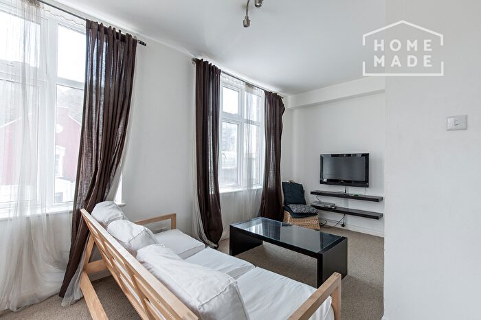 2 Bedroom Flat To Rent In Digby Works, E9