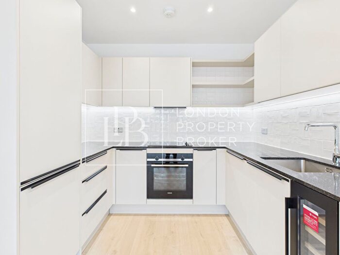 1 Bedroom Flat To Rent In Kubrick House, Lombard Square, SE28