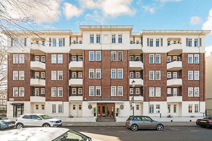 2 Bedroom Flat For Sale In Norland Square Mansions, Holland Park, W11