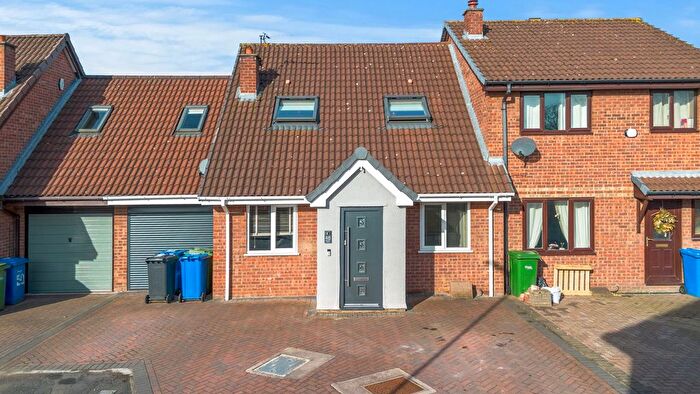4 Bedroom Semi-Detached House For Sale In Ventnor Close, Great Sankey, WA5