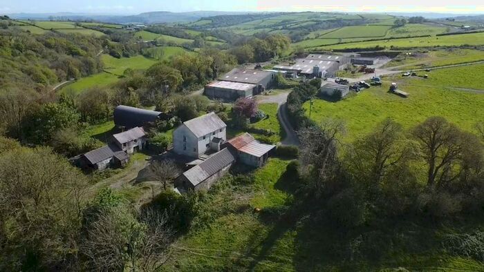 4 Bedroom Property For Sale In Llanboidy, Whitland, SA34