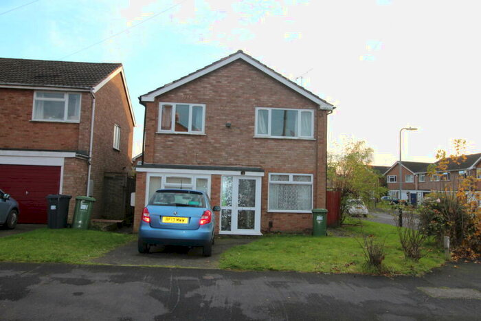 5 Bedroom Semi-Detached House To Rent In Campion Road, Leamington Spa, CV32