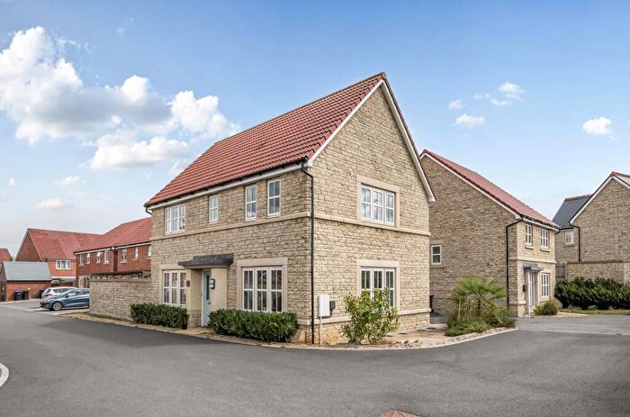 3 Bedroom Detached House For Sale In Marsh Grove, Corsham, SN13