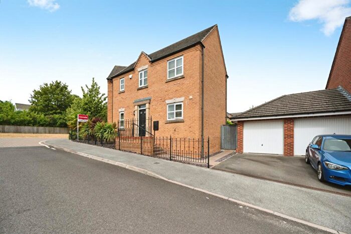 3 Bedroom Semi Detached House For Sale In Ditta Drive, Oldbury, B69