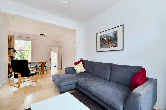 2 Bedroom Terraced House To Rent In Lymington Avenue, Wood Green, , Wood Green, London, N22