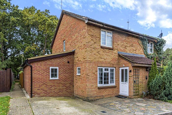 4 Bedroom Semi-Detached House To Rent In Erica Court, Woking, Surrey, GU22