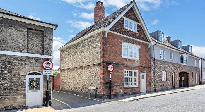 4 Bedroom Detached House For Sale In Northgate Street, Bury St. Edmunds, IP33