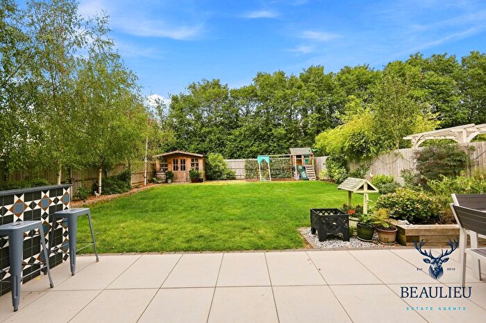 5 Bedroom Detached House For Sale In Frederick Hawkes Gardens, Chelmsford, CM1