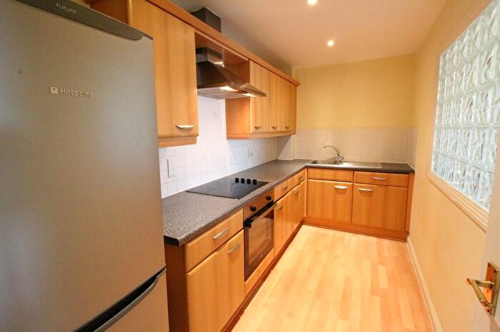 1 Bedroom Apartment To Rent In Geneva Court, Rookery Way, Colindale, NW9