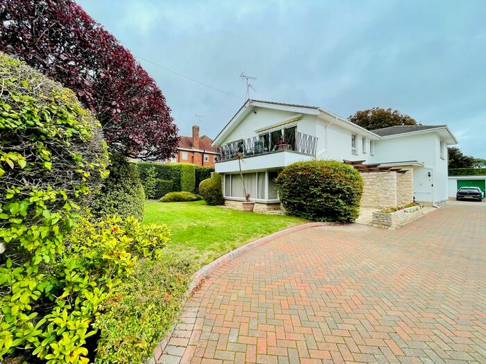 3 Bedroom Flat To Rent In The Close, Westminster Road, Poole, BH13